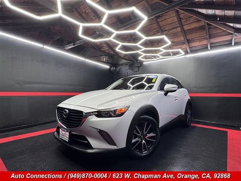 Used 2018 MAZDA CX-3 Touring FWD image 2