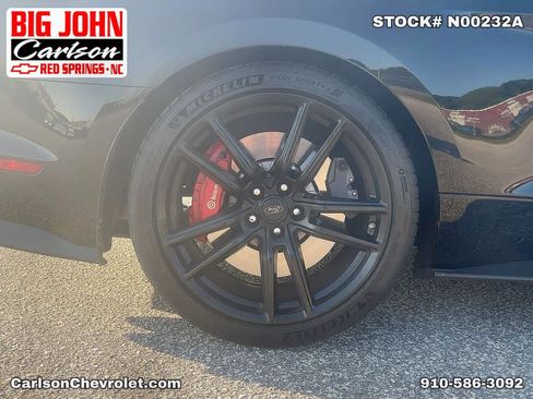 Used 2022 Ford Mustang Shelby GT500 w/ Technology Package RWD image 39