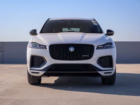 Used 2024 Jaguar F-PACE R-Dynamic S image 3