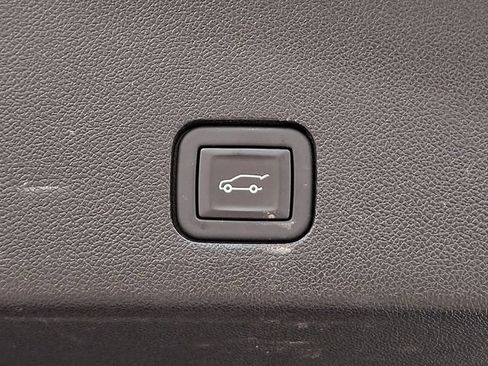 Used 2024 Cadillac XT6 Sport AWD/4WD image 29