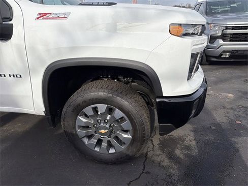 New 2026 Chevrolet Silverado 2500 Custom w/ Custom Convenience Package image 32