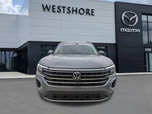 Used 2025 Volkswagen Atlas SE image 7