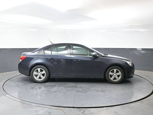 Used 2014 Chevrolet Cruze LT FWD image 4