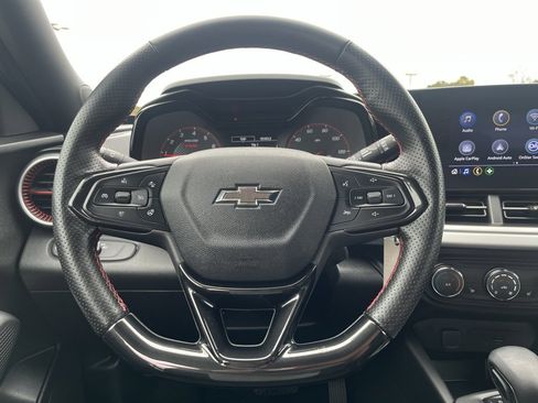 Certified 2024 Chevrolet Trax RS w/ Driver Confidence Package image 20