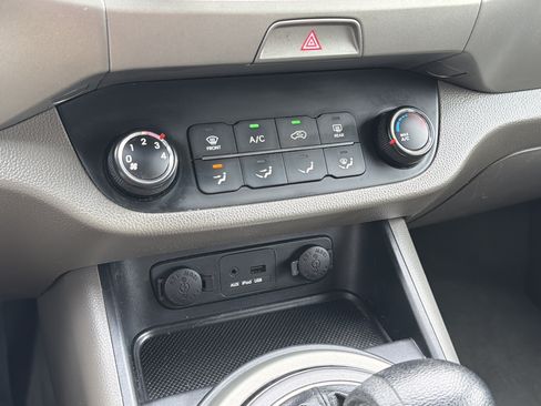 Used 2012 Kia Sportage LX AWD/4WD image 23