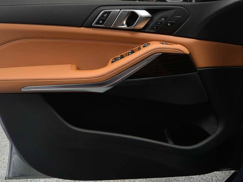 Used 2026 BMW X5 sDrive40i image 6