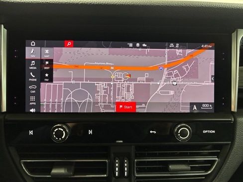 Used 2023 Porsche Macan S image 17