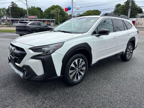 Used 2023 Subaru Outback Limited AWD/4WD image 7
