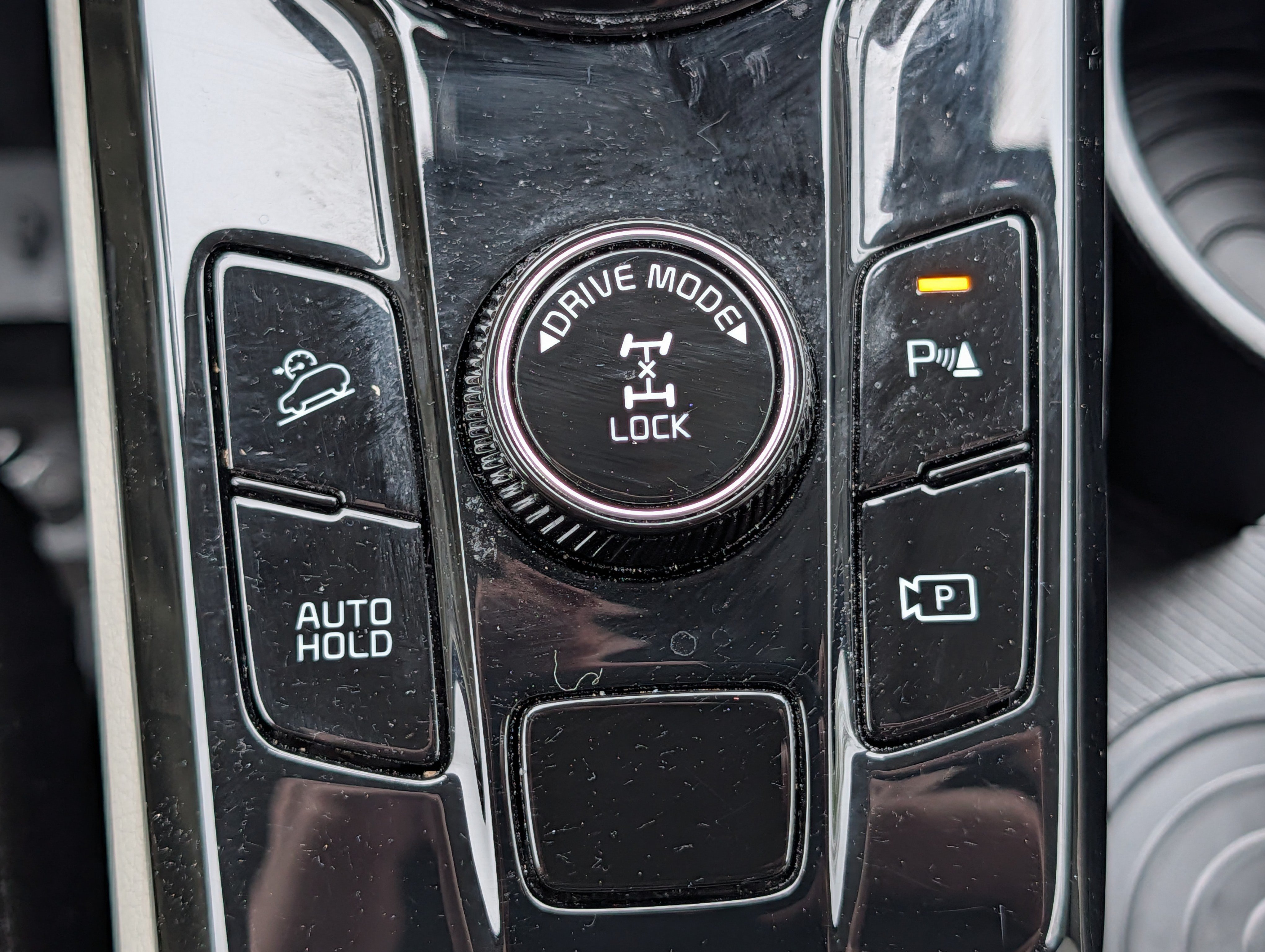 Used 2025 Kia Sportage EX AWD/4WD image 32
