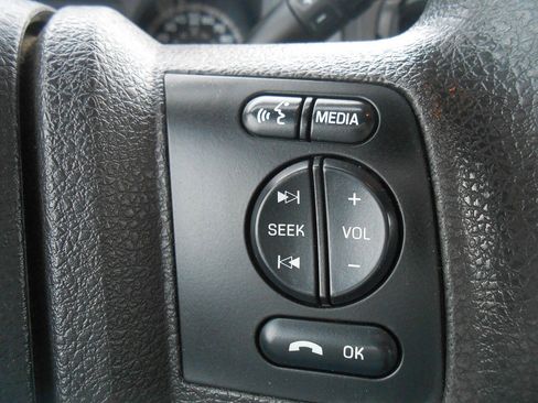 Used 2016 Ford F250 XL w/ Power Equipment Group AWD/4WD image 17