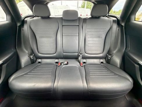 Used 2023 Mercedes-Benz GLC 300 4MATIC image 17