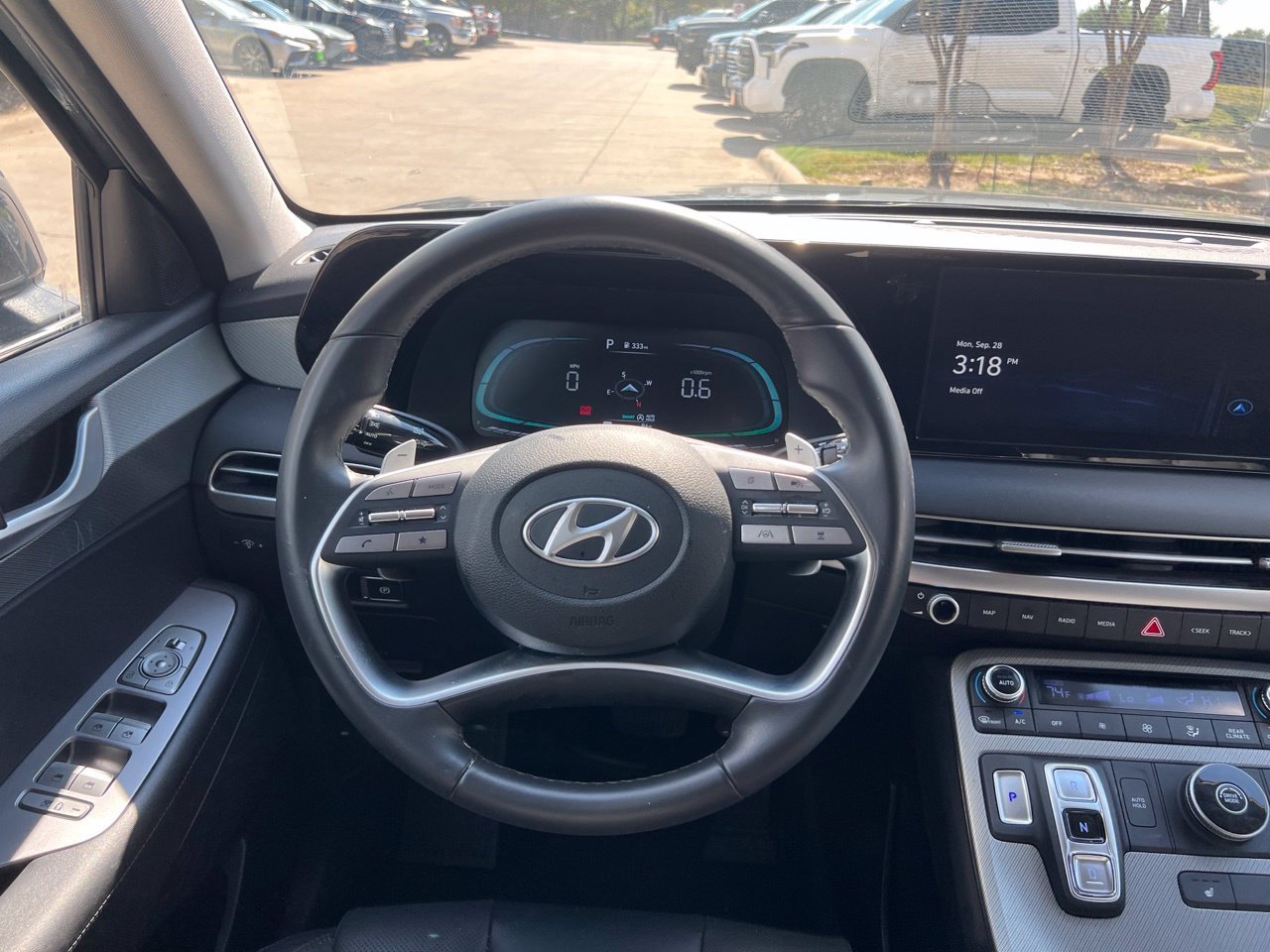 Used 2025 Hyundai Palisade SEL FWD image 14