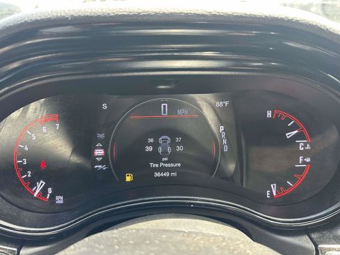 Used 2022 Dodge Durango R/T w/ Blacktop Package AWD/4WD image 36