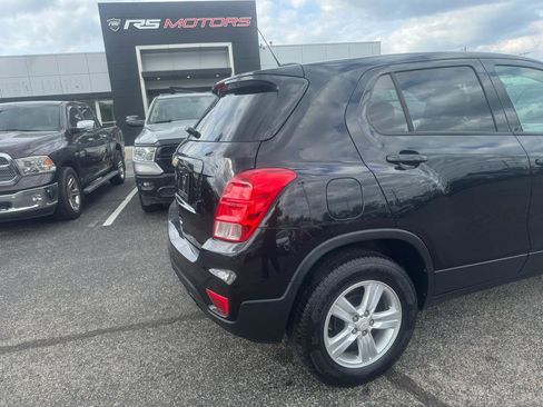 Used 2021 Chevrolet Trax LS w/ Tint and Cruise Package FWD image 8