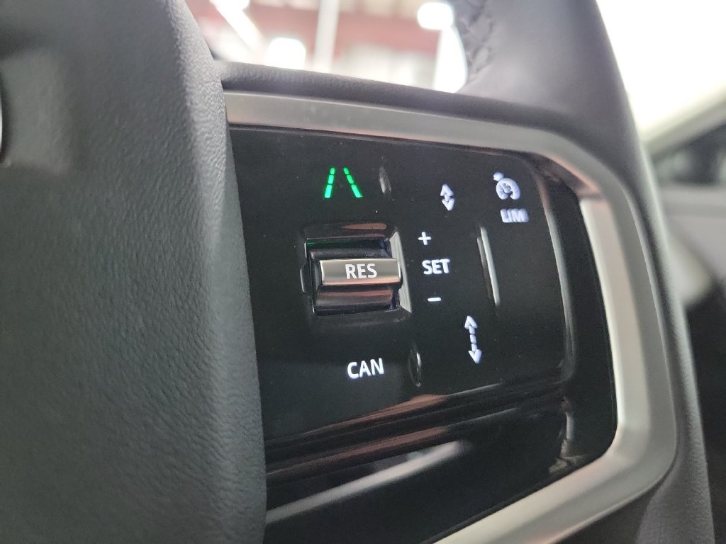 Certified 2023 Land Rover Range Rover Evoque S AWD/4WD image 17