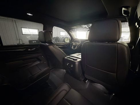 Used 2023 GMC Yukon XL Denali w/ Max Trailering Package image 11
