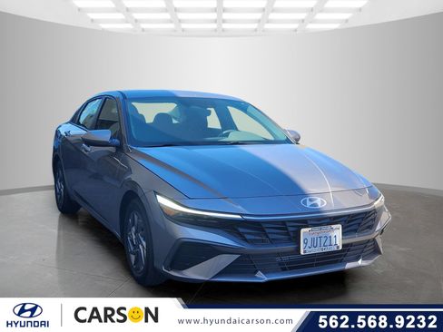 Used 2024 Hyundai Elantra SEL FWD image 1