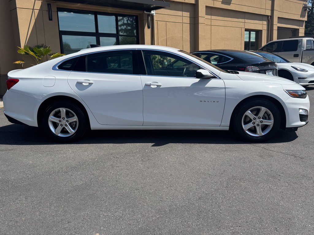Used 2023 Chevrolet Malibu LS w/ Driver Confidence Package FWD image 8