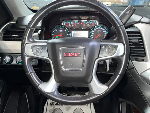 Used 2017 GMC Yukon SLE w/ SLE Value Package image 19