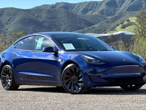 Used 2023 Tesla Model 3 Performance image 2