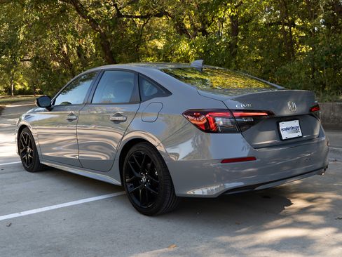 Certified 2025 Honda Civic Sport image 6