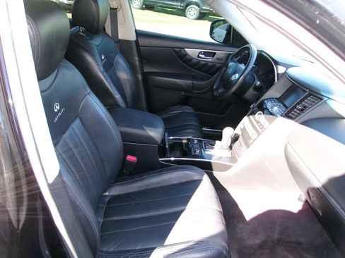 Used 2013 INFINITI FX37 2WD w/ Premium Pkg image 18