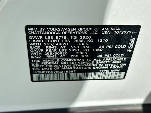 Certified 2024 Volkswagen Atlas Cross Sport SE AWD/4WD image 29