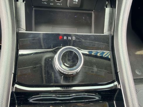 Used 2023 Jeep Grand Cherokee Laredo w/ Luxury Tech Group I AWD/4WD image 19