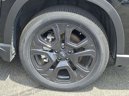 Certified 2025 Subaru Ascent Bronze Edition AWD/4WD image 8