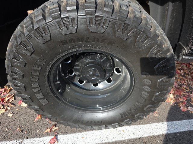 Used 2025 RAM 3500 Laramie w/ Night Edition AWD/4WD image 18