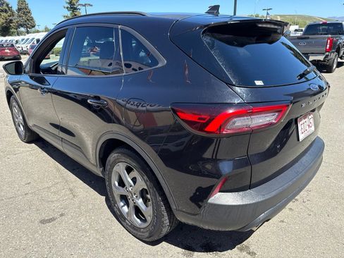 Used 2025 Ford Escape ST-Line FWD image 3