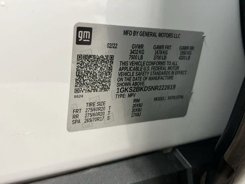 Used 2022 GMC Yukon SLT w/ SLT Premium Package image 35