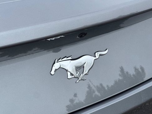 Used 2025 Ford Mustang Coupe RWD image 27