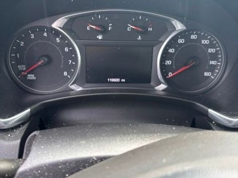 Used 2019 Chevrolet Equinox LT FWD image 10