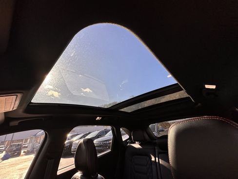 Used 2024 Ford Escape ST-Line Elite w/ Premium Technology Package image 17