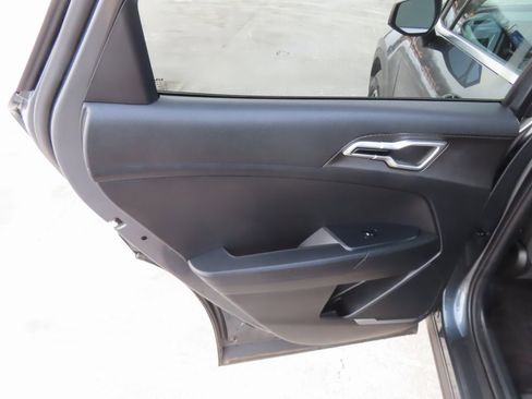 Certified 2023 Kia Sportage LX image 22