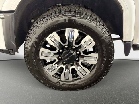 Used 2025 GMC Sierra 2500 Denali w/ Denali Reserve Package image 11