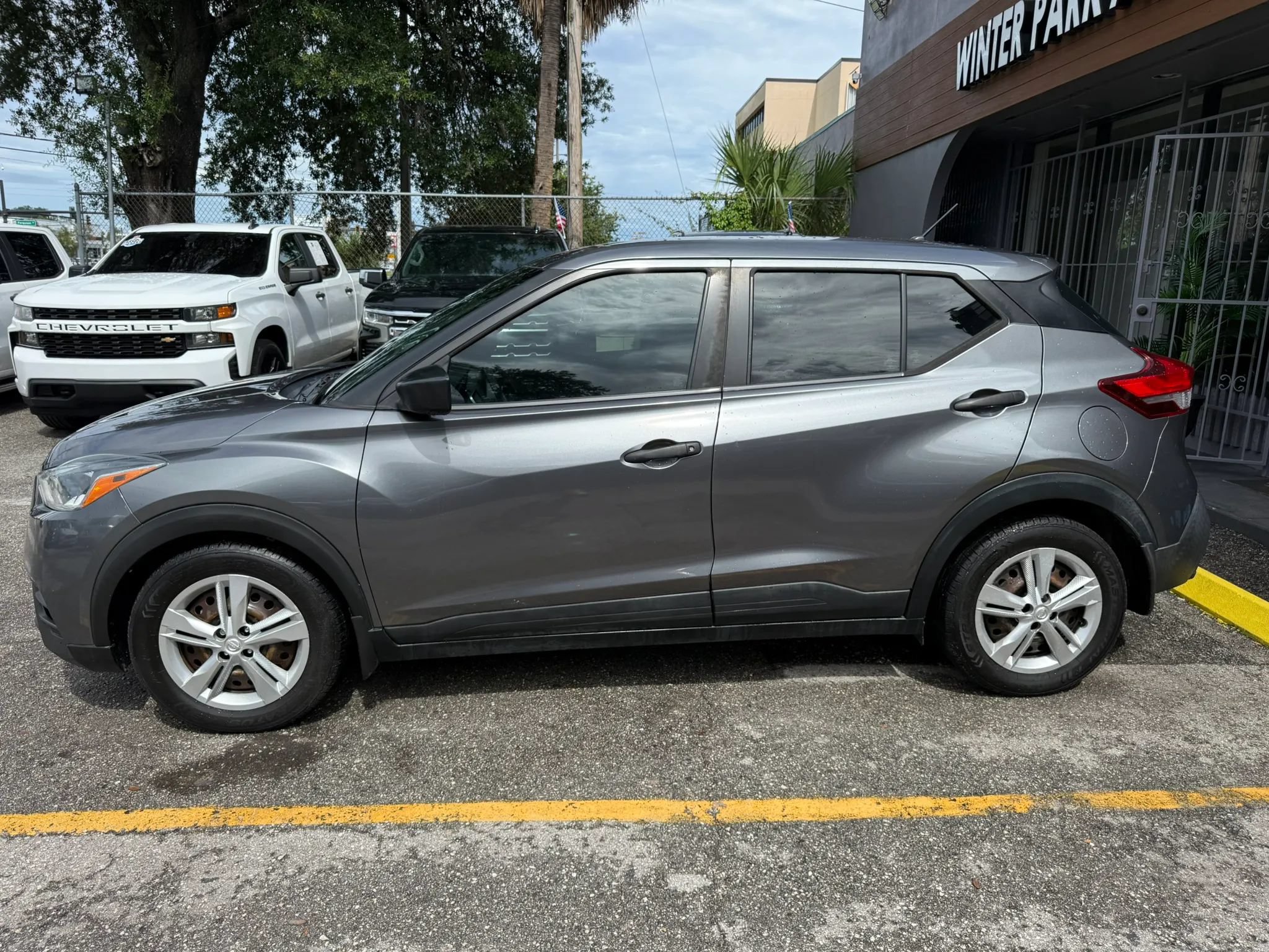 Used 2020 Nissan Kicks S FWD image 5