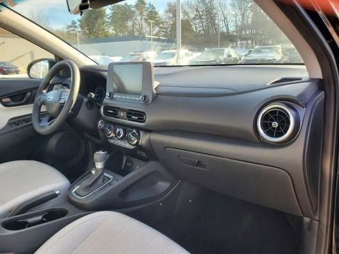 Used 2023 Hyundai Kona SEL image 14