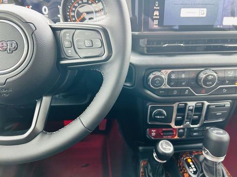New 2025 Jeep Wrangler Unlimited Sport AWD/4WD image 21