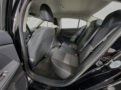 Used 2025 Nissan Sentra SV FWD image 18