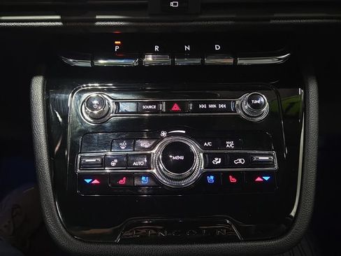 Used 2021 Lincoln Corsair FWD image 18