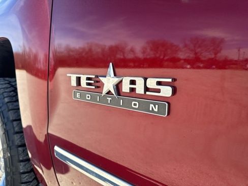 Used 2018 Chevrolet Silverado 1500 LTZ w/ Texas Edition image 10