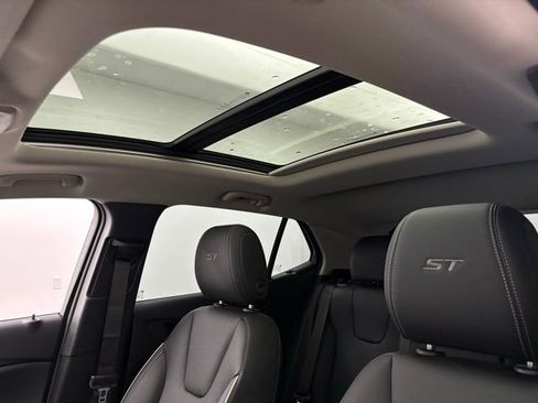 New 2026 Buick Encore GX Sport Touring w/ Studio Series image 4