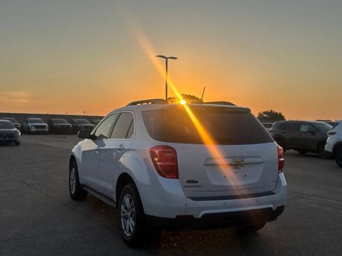 Used 2017 Chevrolet Equinox LT FWD image 19