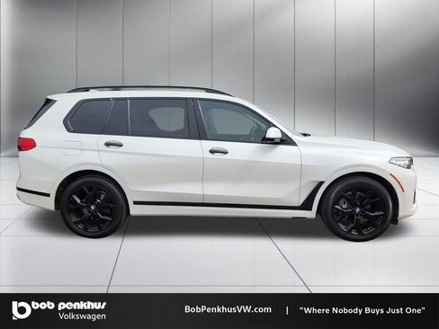 Used 2020 BMW X7 xDrive40i w/ Premium Package AWD/4WD image 24