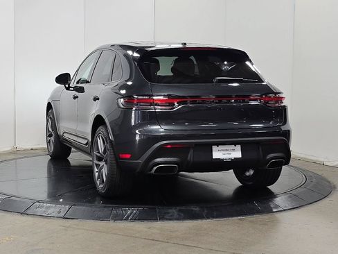Certified 2025 Porsche Macan AWD/4WD image 9