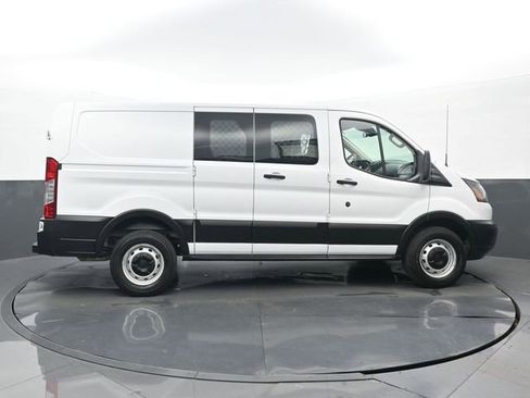 Used 2019 Ford Transit 250 130 Low Roof image 2