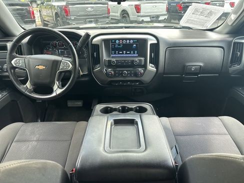 Used 2018 Chevrolet Silverado 1500 LT w/ LT Eassist Package RWD image 11