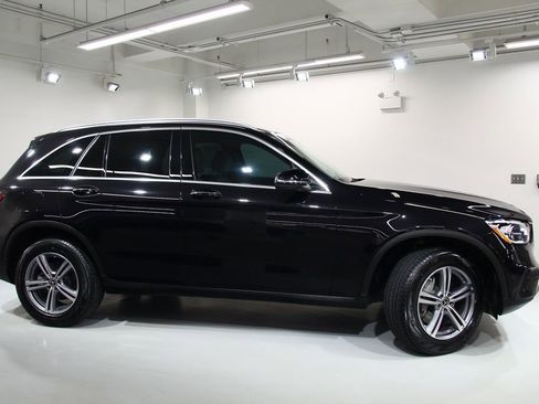 Certified 2022 Mercedes-Benz GLC 300 image 9